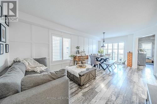 1156 Edward Bolton Crescent, Oshawa, ON - Indoor Photo Showing Living Room