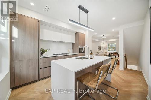 118 Cambridge Avenue, Toronto, ON - Indoor Photo Showing Kitchen With Upgraded Kitchen