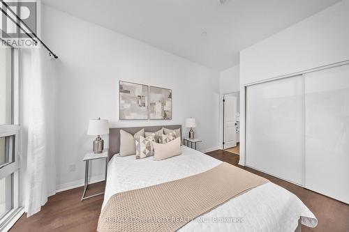 816 - 30 Meadowglen Place, Toronto, ON - Indoor Photo Showing Bedroom