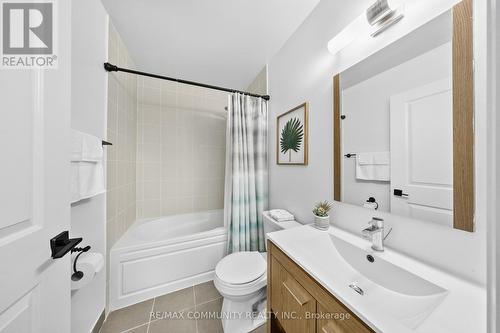 816 - 30 Meadowglen Place, Toronto, ON - Indoor Photo Showing Bathroom