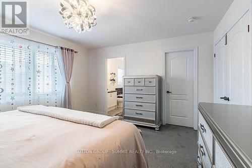 31 Mcdonald Crescent, Clarington, ON - Indoor Photo Showing Bedroom