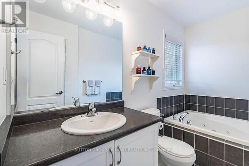 31 Mcdonald Crescent, Clarington, ON - Indoor Photo Showing Bathroom