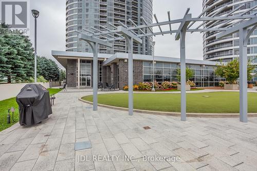 3211 - 125 Village Green Square, Toronto, ON - Outdoor