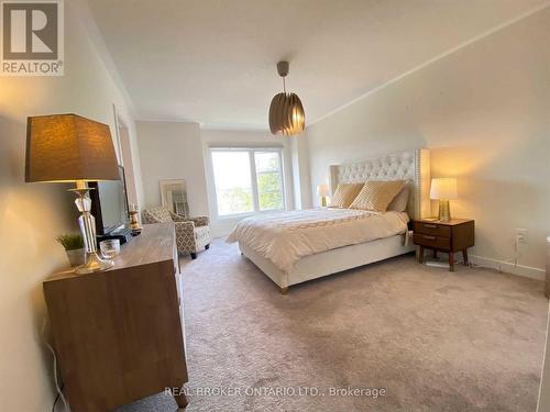 2508 Castlegate Crossing, Pickering, ON - Indoor Photo Showing Bedroom