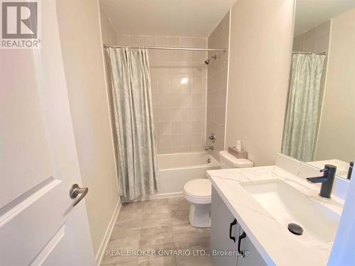 2508 Castlegate Crossing, Pickering, ON - Indoor Photo Showing Bathroom