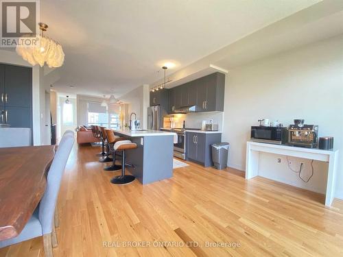 2508 Castlegate Crossing, Pickering, ON - Indoor Photo Showing Kitchen