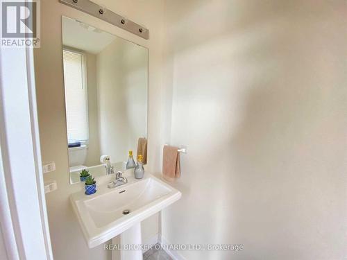 2508 Castlegate Crossing, Pickering, ON - Indoor Photo Showing Bathroom