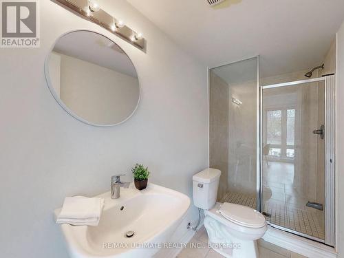 6859 Main Street, Whitchurch-Stouffville, ON - Indoor Photo Showing Bathroom