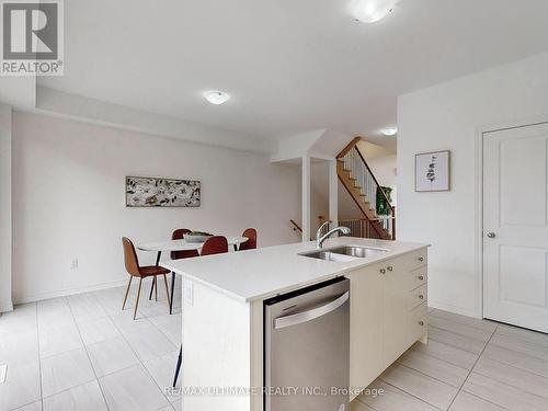 6859 Main Street, Whitchurch-Stouffville, ON - Indoor Photo Showing Kitchen With Double Sink