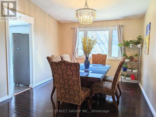 912 Janette Street, Newmarket, ON - Indoor Photo Showing Dining Room