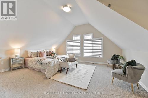 91 Roxborough Road, Newmarket, ON - Indoor Photo Showing Bedroom