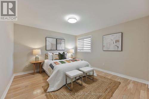 91 Roxborough Road, Newmarket, ON - Indoor Photo Showing Bedroom