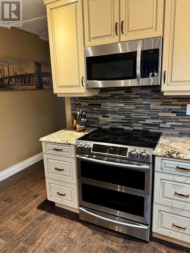 9 Cecil Avenue, Timmins, ON - Indoor Photo Showing Kitchen