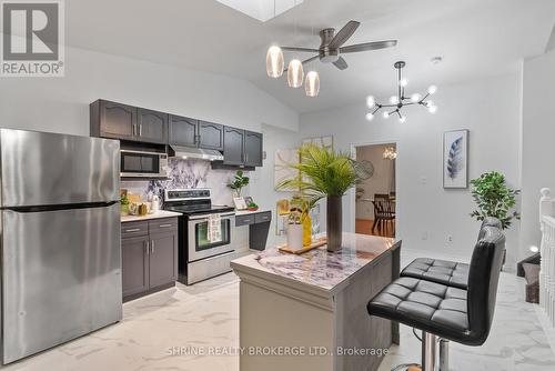 220 Killarney Grove, London, ON - Indoor Photo Showing Kitchen