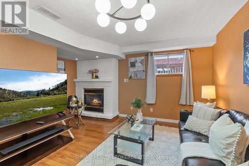 220 Killarney Grove, London, ON - Indoor Photo Showing Living Room With Fireplace