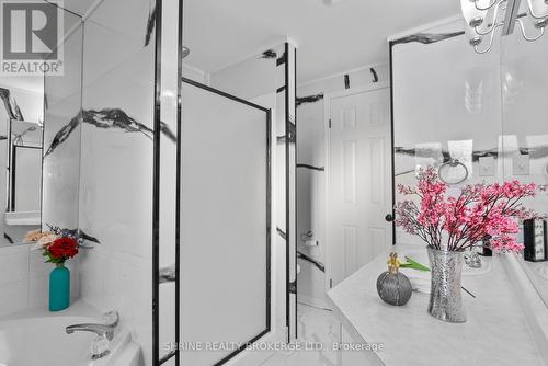 220 Killarney Grove, London, ON - Indoor Photo Showing Bathroom