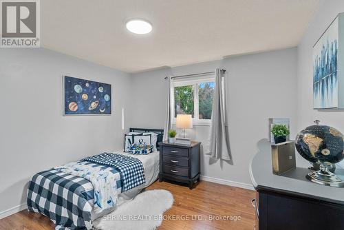 220 Killarney Grove, London, ON - Indoor Photo Showing Bedroom