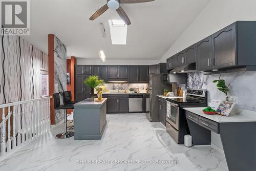 220 Killarney Grove, London, ON - Indoor Photo Showing Kitchen