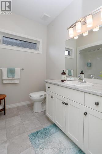 11 Cortland Terrace, St. Thomas, ON - Indoor Photo Showing Bathroom