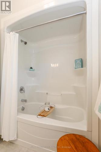 11 Cortland Terrace, St. Thomas, ON - Indoor Photo Showing Bathroom