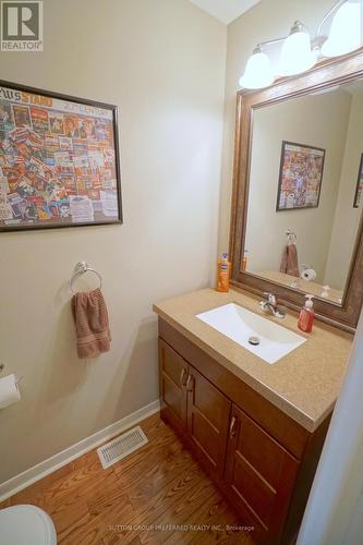 707 Cranbrook Road, London, ON - Indoor Photo Showing Bathroom