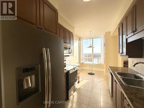 2626 - 80 Harrison Garden Boulevard, Toronto, ON - Indoor Photo Showing Kitchen With Double Sink