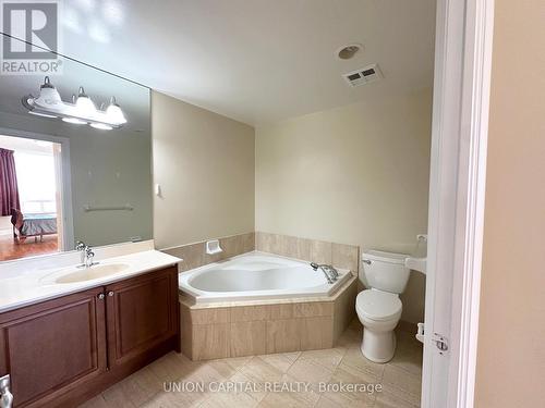 2626 - 80 Harrison Garden Boulevard, Toronto, ON - Indoor Photo Showing Bathroom