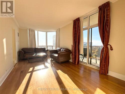 2626 - 80 Harrison Garden Boulevard, Toronto, ON - Indoor Photo Showing Living Room