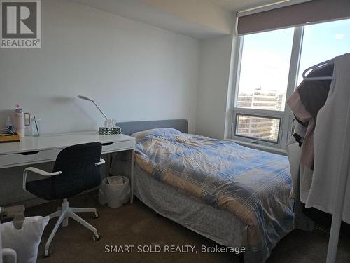 2114 - 15 Greenview Avenue, Toronto, ON - Indoor Photo Showing Bedroom