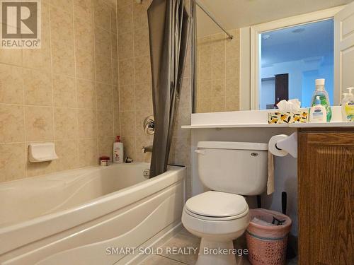 2114 - 15 Greenview Avenue, Toronto, ON - Indoor Photo Showing Bathroom