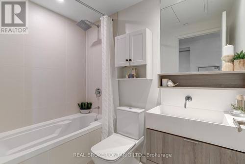 2808 - 5 Soudan Avenue, Toronto, ON - Indoor Photo Showing Bathroom