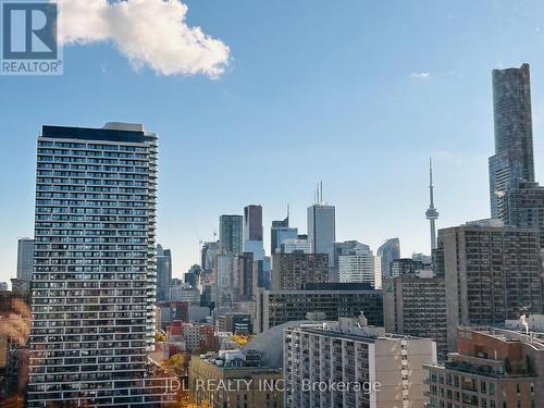 1602 - 81 Wellesley Street E, Toronto, ON - Outdoor With View