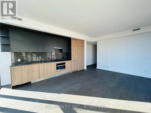 1602 - 81 Wellesley Street E, Toronto, ON - Indoor Photo Showing Kitchen