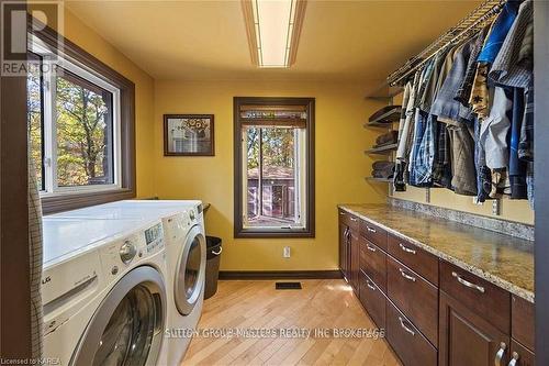 4216 Pine Ridge Drive, South Frontenac (Frontenac South), ON - Indoor Photo Showing Laundry Room