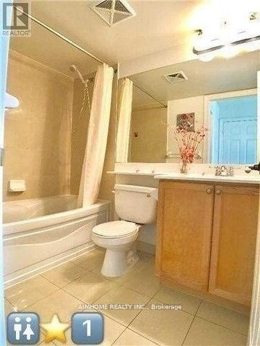 1425 - 25 Greenview Avenue, Toronto, ON - Indoor Photo Showing Bathroom