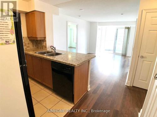 1425 - 25 Greenview Avenue, Toronto, ON - Indoor Photo Showing Kitchen With Double Sink