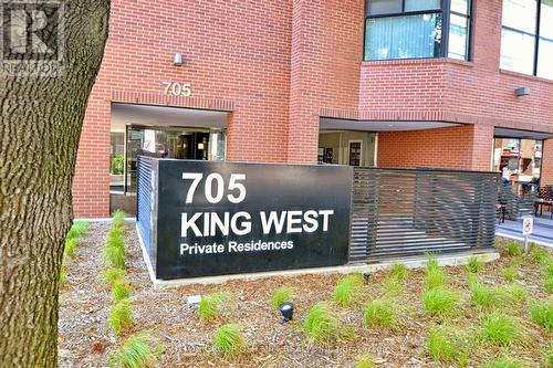 909 - 705 King Street W, Toronto, ON - Outdoor With Exterior