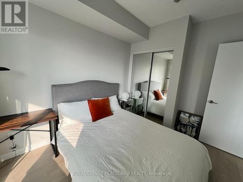 2304 - 2221 Yonge Street, Toronto, ON - Indoor Photo Showing Bedroom