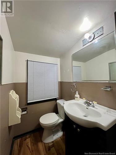 101 Connolly Street, Moncton, NB - Indoor Photo Showing Bathroom