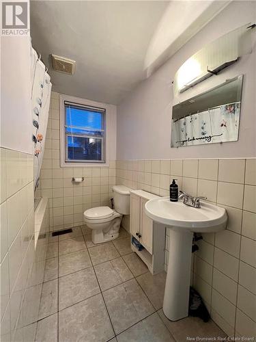 101 Connolly Street, Moncton, NB - Indoor Photo Showing Bathroom