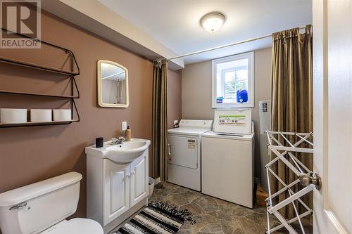 91 Camrose Drive, Paradise, NL - Indoor Photo Showing Laundry Room