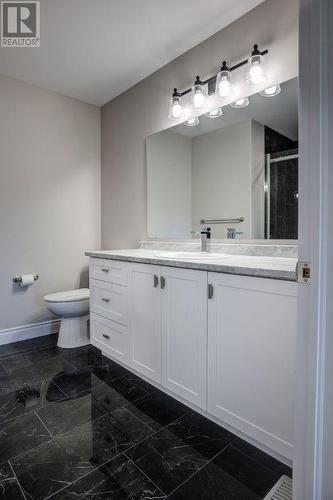 239 Eclipse, Sudbury, ON - Indoor Photo Showing Bathroom