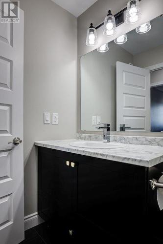 239 Eclipse, Sudbury, ON - Indoor Photo Showing Bathroom