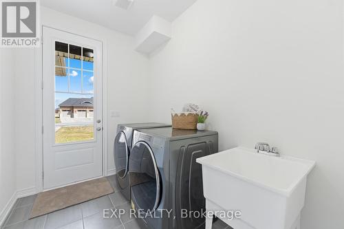 12 Wellers Way, Quinte West, ON - Indoor Photo Showing Laundry Room