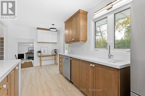 27 Keller Drive, Belleville, ON - Indoor Photo Showing Kitchen