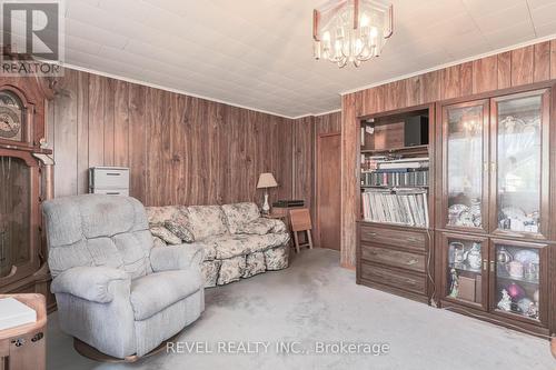 8 Bay Street, Kawartha Lakes (Lindsay), ON - Indoor Photo Showing Other Room