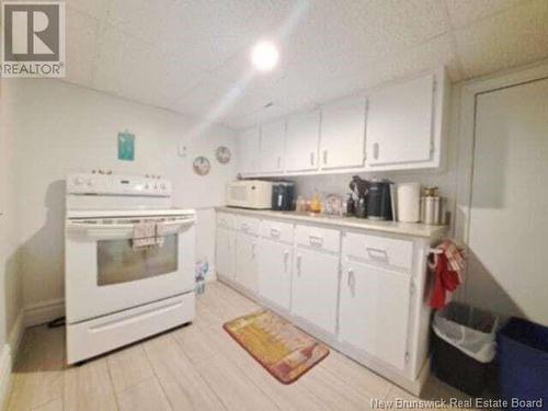 399 Rue Arseneau, Tracadie, NB - Indoor Photo Showing Kitchen