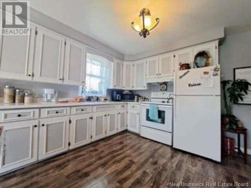 399 Rue Arseneau, Tracadie, NB - Indoor Photo Showing Kitchen