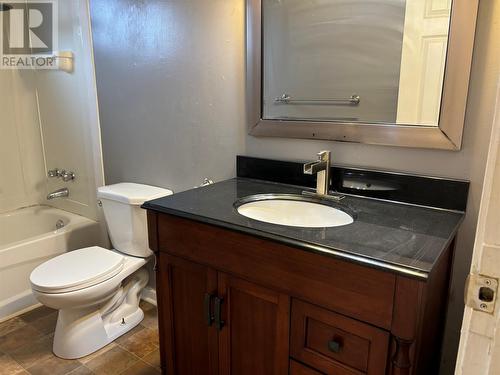 1 Glendenning Place, Mount Pearl, NL - Indoor Photo Showing Bathroom