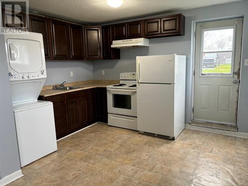 1 Glendenning Place, Mount Pearl, NL - Indoor Photo Showing Kitchen